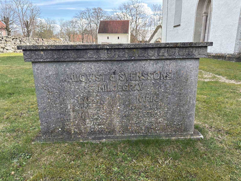 Gravnummer: LI   275