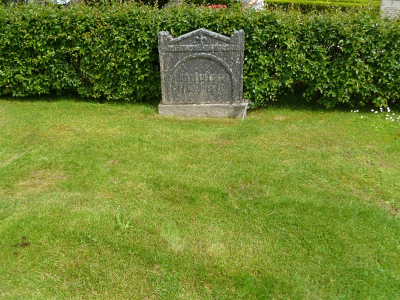Grave number: ROG C  102, 103