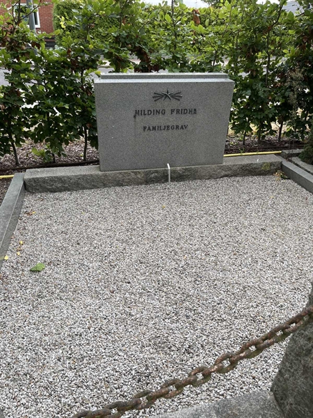 Grave number: NK IX   137