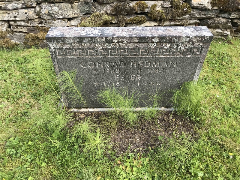 Grave number: UÖ KY    66A, 67A