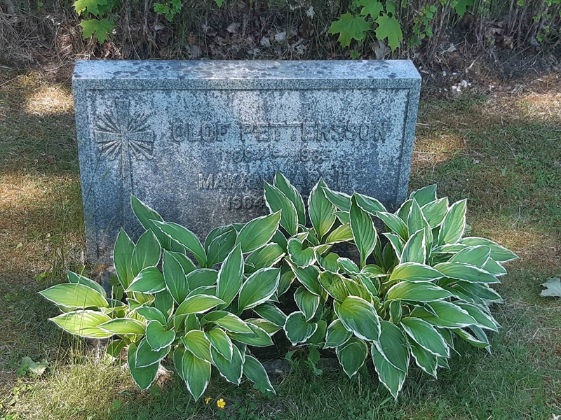 Grave number: JÄ 10    19