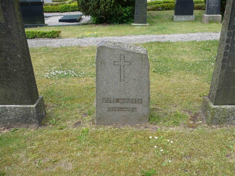 Grave number: 1 8    61