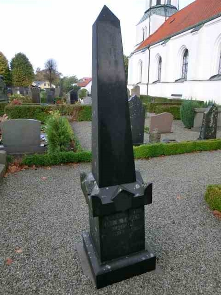 Grave number: ÖK F    004