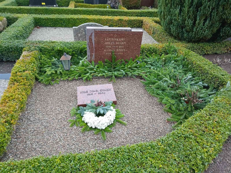 Hautatunnus: Si J    94, 95