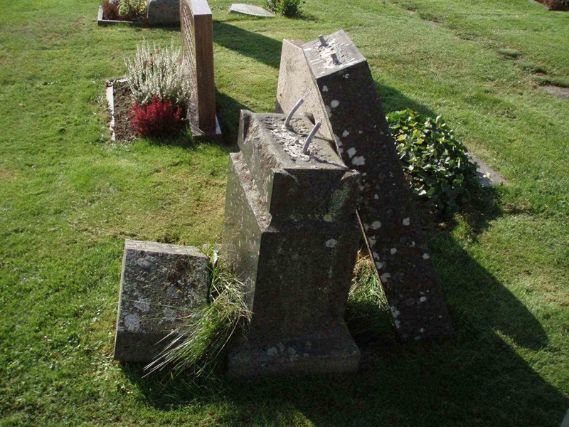 Grave number: FÖ FÖ 2138