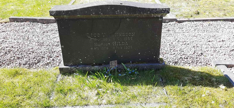 Grave number: GK E    36, 37
