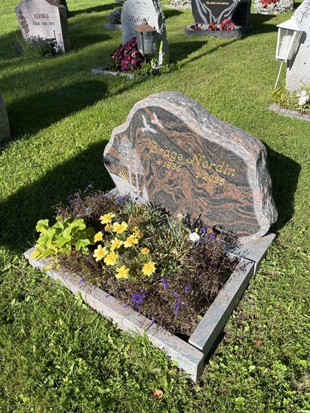 Grave number: 30ST TALL    71