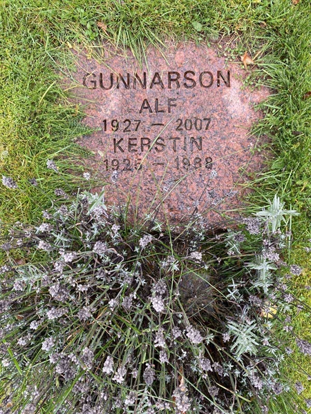 Grave number: 1 24    116