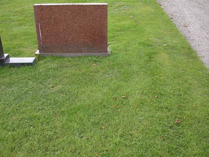 Grave number: FN H    16, 17