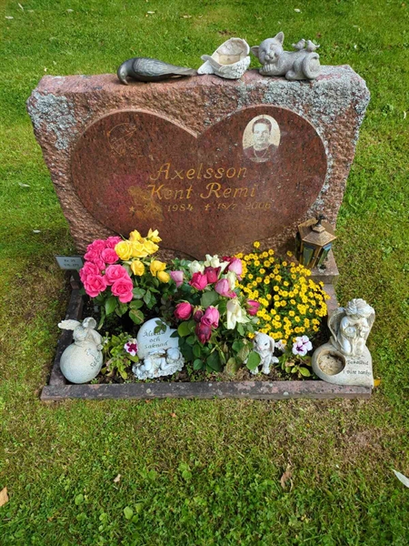 Grave number: 1 29    76-77