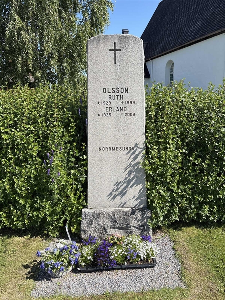 Grave number: 4 G GF 133-135