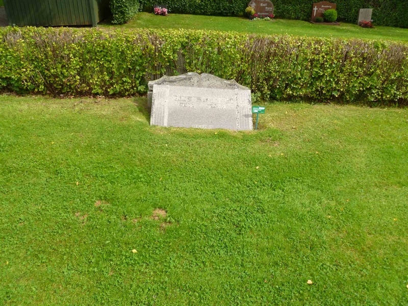 Grave number: ROG G  111, 112