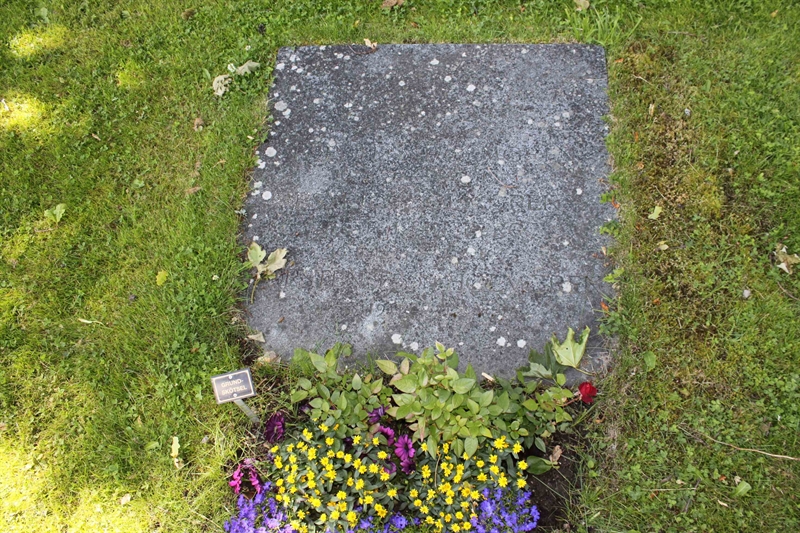 Grave number: GK EMAUS    90