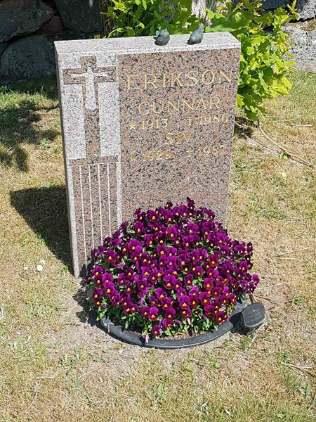 Grave number: 01  4435