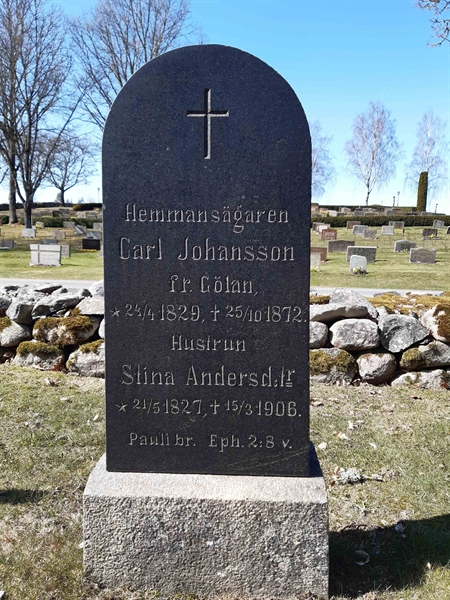 Grave number: HM 15   15, 16