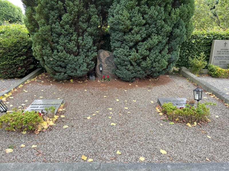 Grave number: NK I   6-7