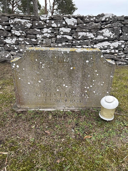 Grave number: A B 23