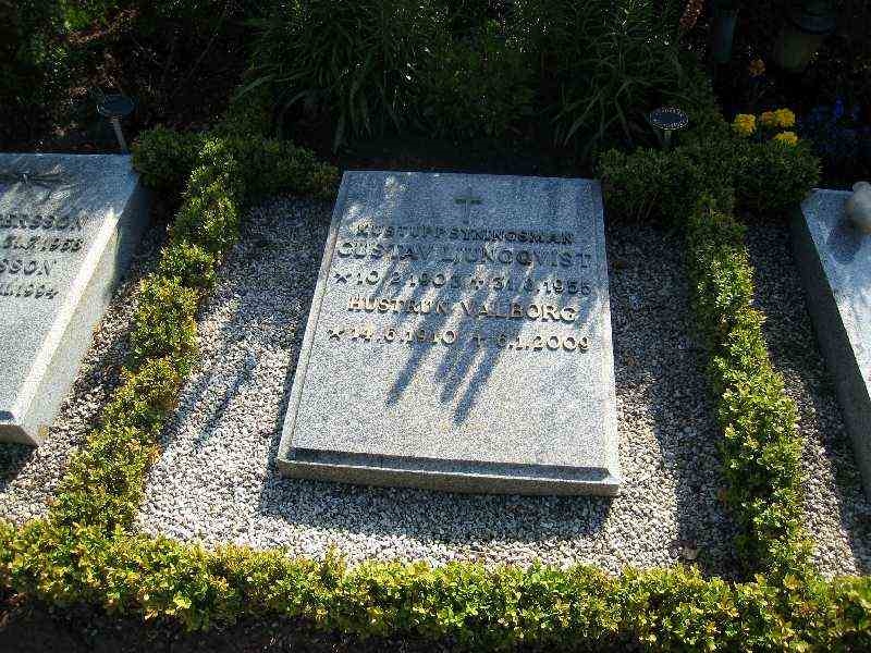 Grave number: NK Urn s     9