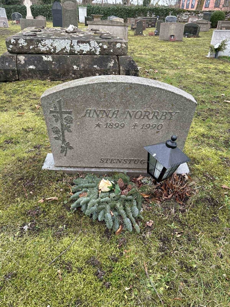Grave number: LE 312