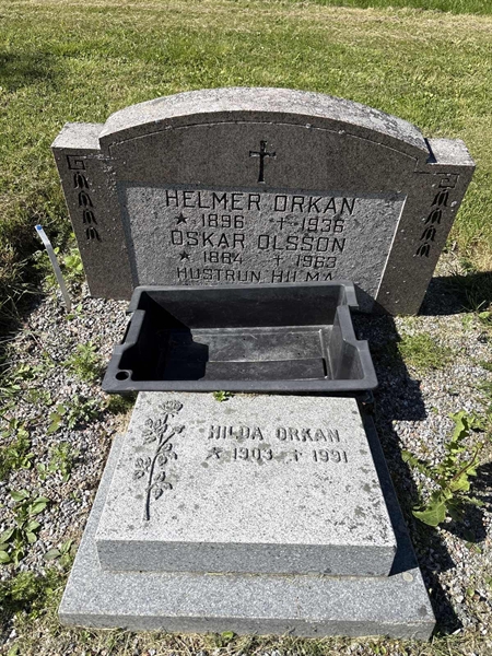 Grave number: 4 G GL   133-134