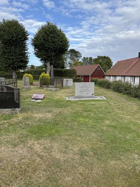 Grave number: ON C   328