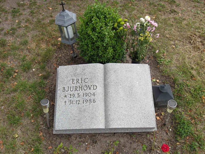 Grave number: HA 07   U17