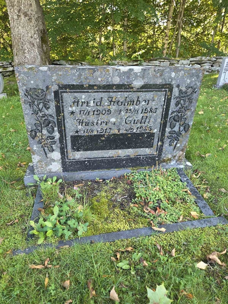 Grave number: T A E  1117-1119