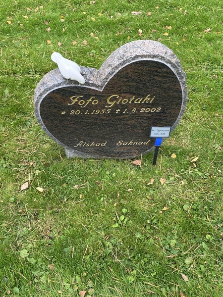 Hautatunnus: 2 C   575-576