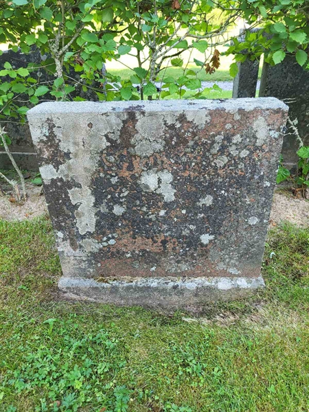 Grave number: Jä 01   100