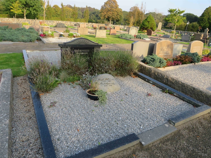 Gravnummer: 1 03   92