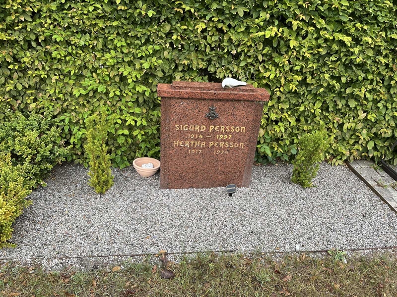 Grave number: NK XIV     5
