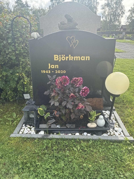 Grave number: 1 G   132