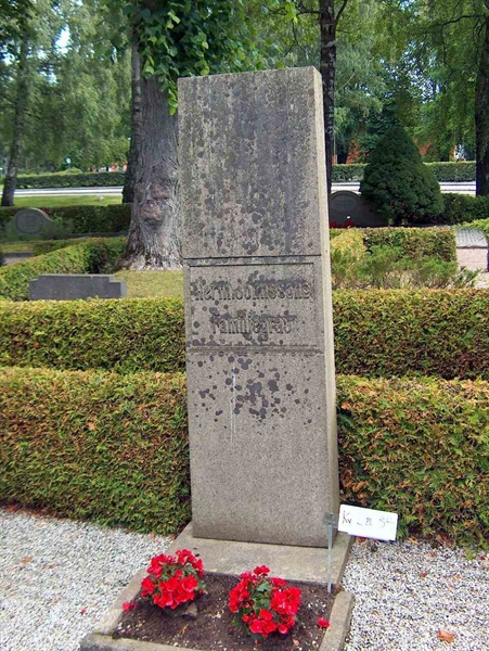 Grave number: HÖB 2    34