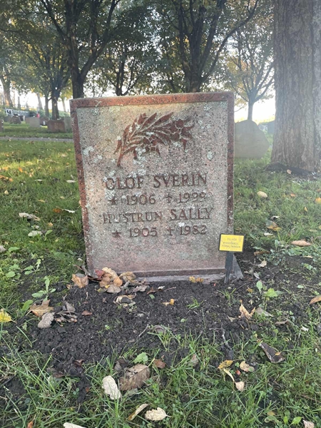 Grave number: H 8   153-154