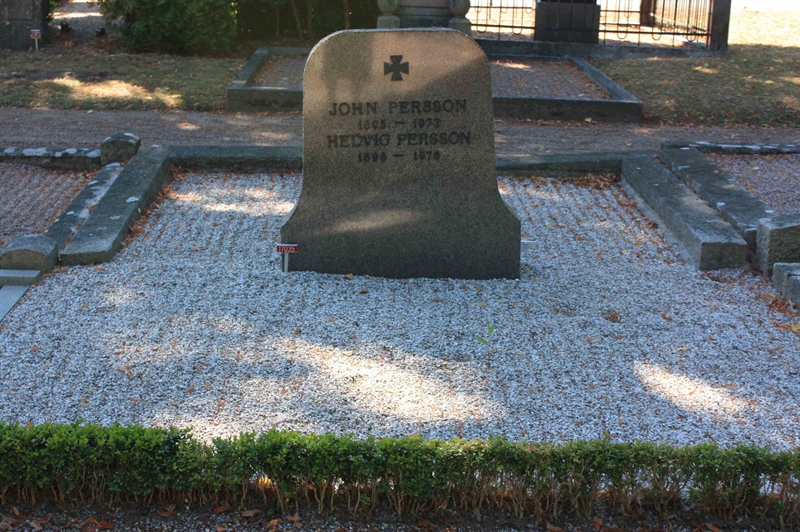 Grave number: Ö 17i    46, 47