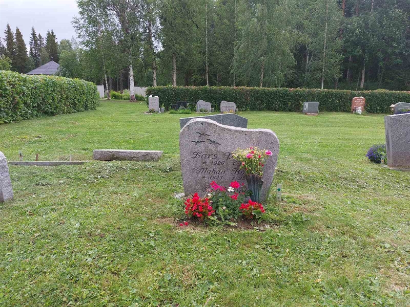 Grave number: FÖ 7   104