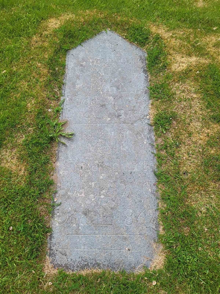 Grave number: kö 01 04    10-11