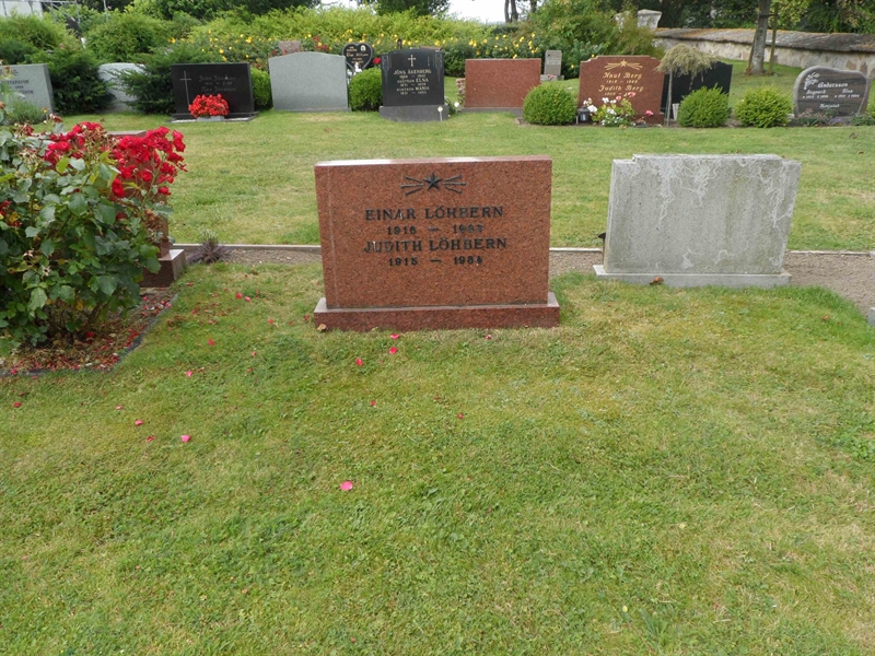 Grave number: SK D   140, 141