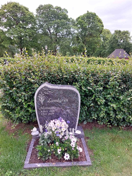 Gravnummer: HÖ 9 28, 29