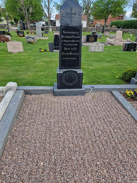 Grave number: 04 A  206, 207