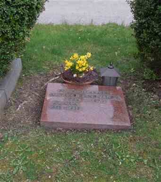 Grave number: SN HU    43