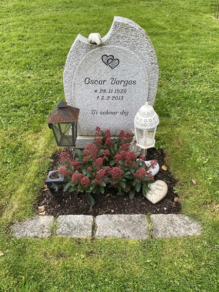 Hautatunnus: 2 C    38-39