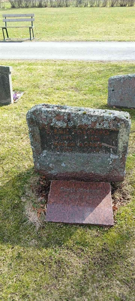 Hautatunnus: 3 Nya B    42-43