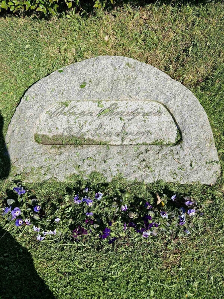 Grave number: 501 26 5293-5294