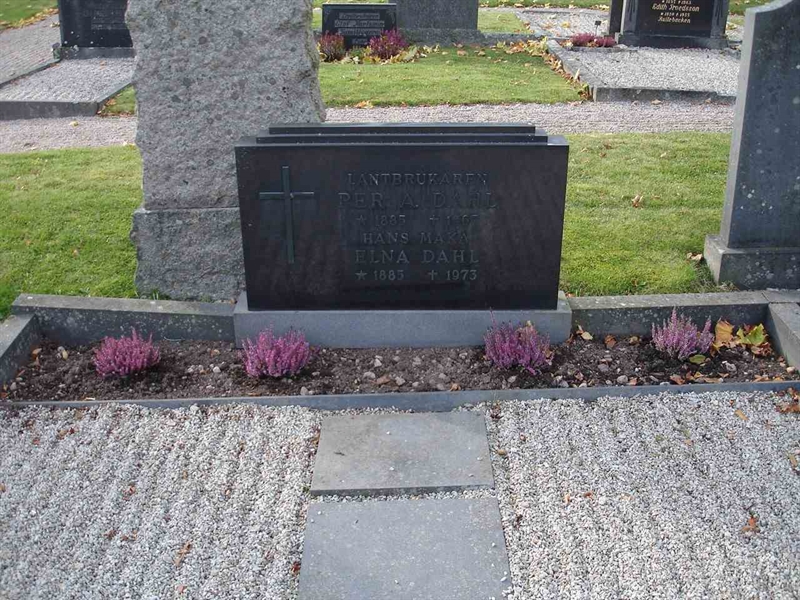 Grave number: FG E    28, 29