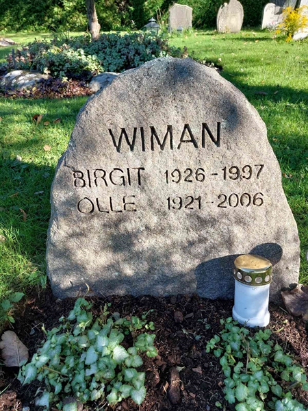 Hautatunnus: 1 L   051