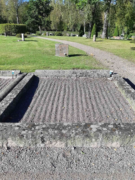 Grave number: Fr 7   837-838