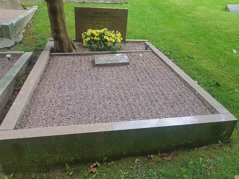 Grave number: 04 40345