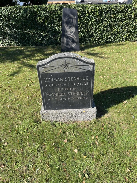 Grave number: VK III    17