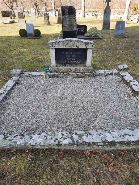 Grave number: OG L   129-130